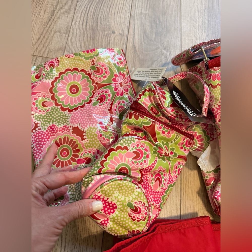 NWT Kalencom Laminated Buckle Diaper Bag, Gypsy Paisley Cotton Candy - Picture 3 of 10